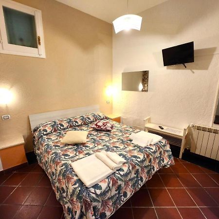 B&B Le Quattro Stagioni เลวานโต ภายนอก รูปภาพ