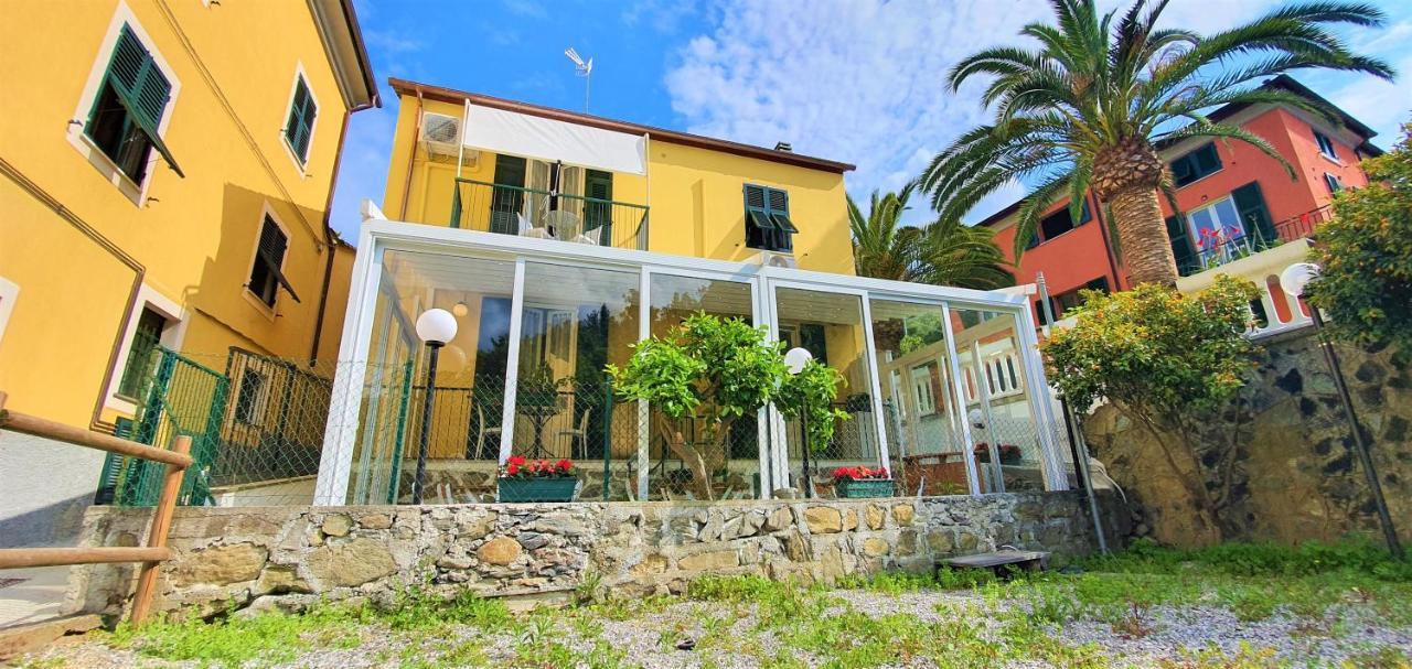 B&B Le Quattro Stagioni เลวานโต ภายนอก รูปภาพ